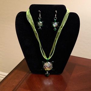 Glass turtle necklace and earring set